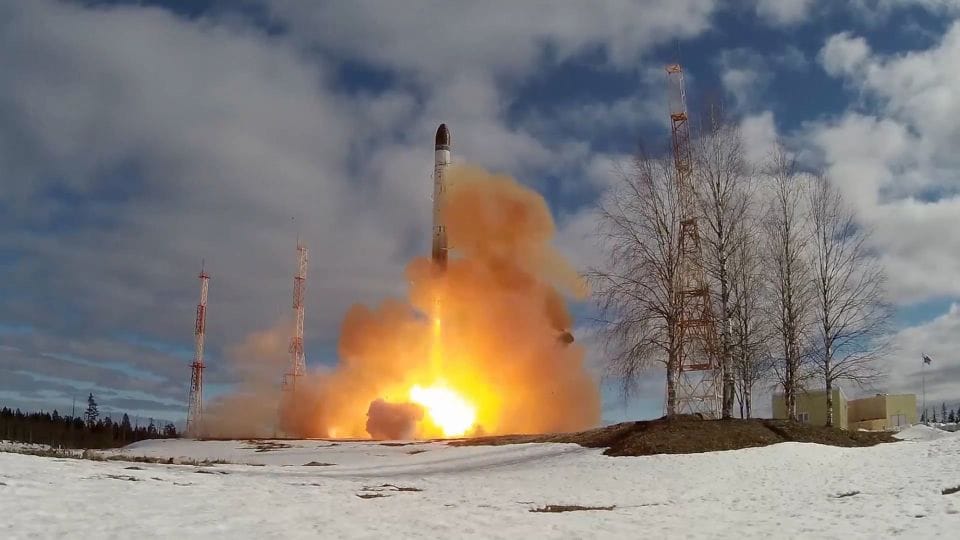 Во время визита Байдена в Киев Россия испытала межконтинентальную баллистическую ракету — CNN