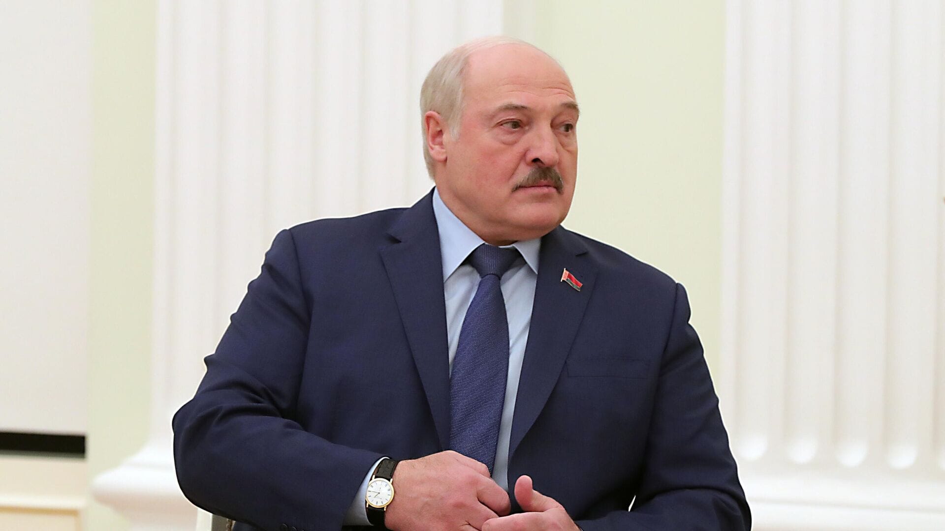 Администрация Трампа готовит сделку с Беларусью: ослабление санкций в обмен на освобождение политзаключенных — NYT