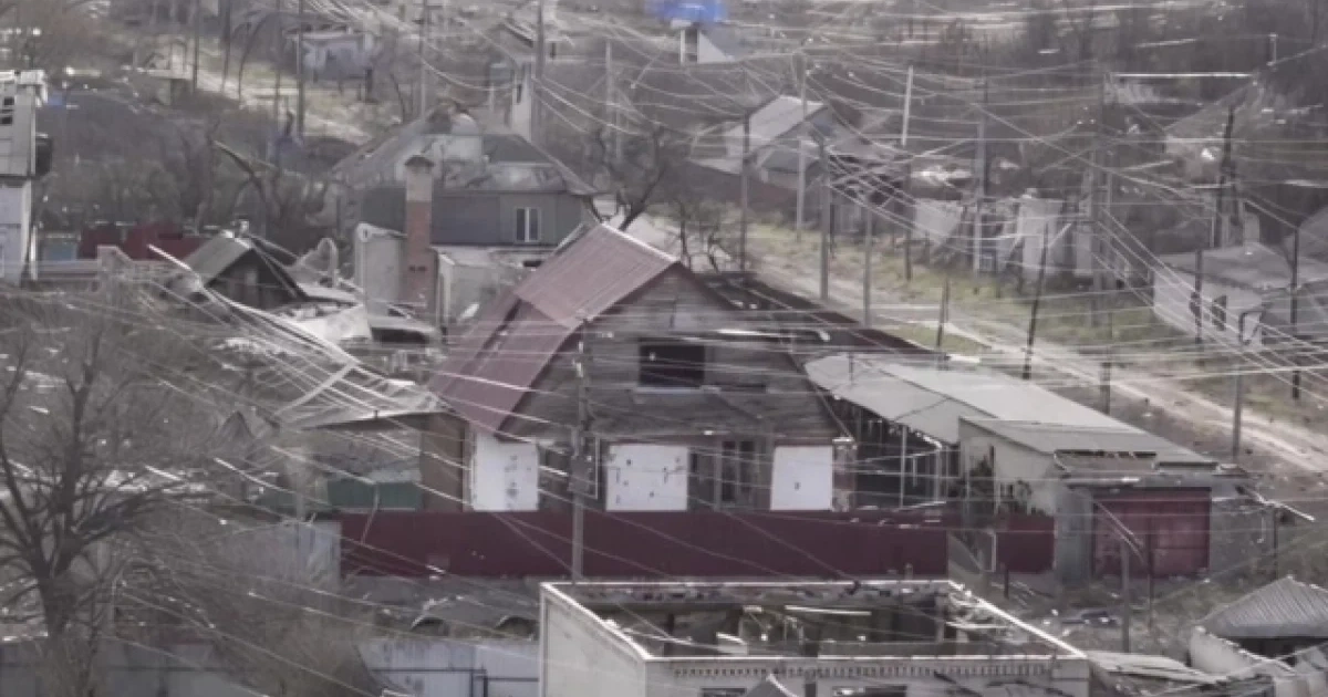 Скриншот видео из Лимана, опутанного паутиной из оптоволоконного кабеля от дронов