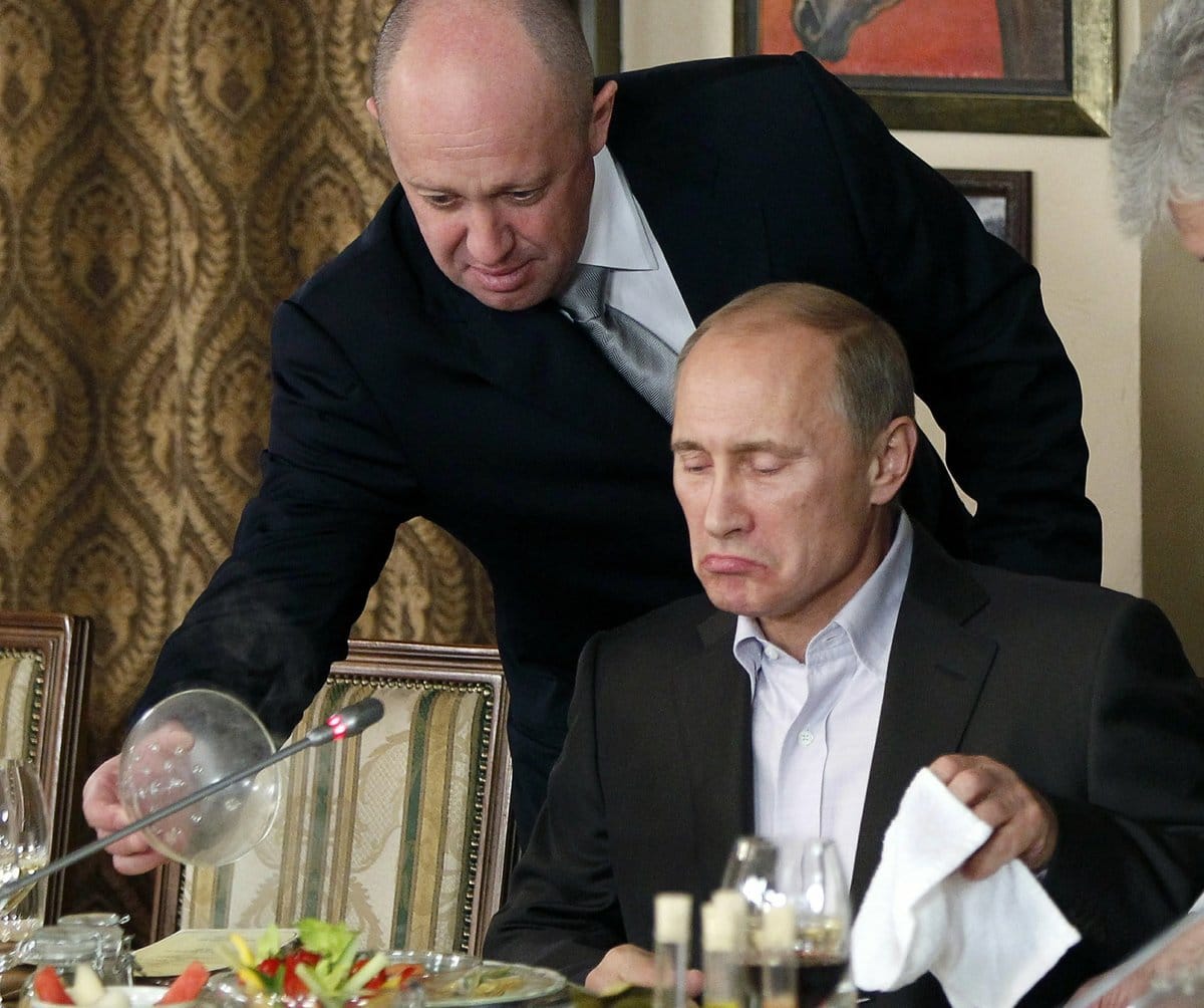 Путин назвал Евгения Пригожина, самолет которого разбился накануне, талантливым человеком и выразил соболезнования родным погибших